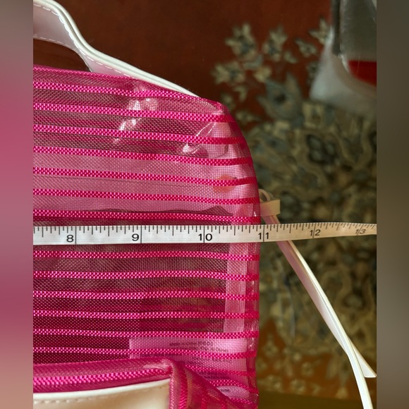 Vintage Never Used Elizabeth Arden Pink and White Mesh Bag - Picture 5 of 7